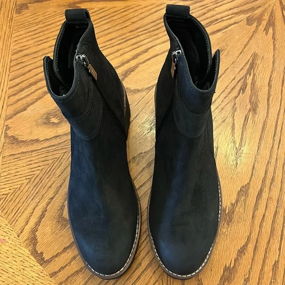 Blondo Waterproof Women’s 8.5M Black Dagger Leather Suede SideZip NWOT Booties - Picture 1 of 12
